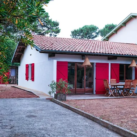 بيت للعطل La Maison Des Pins Les Abatilles